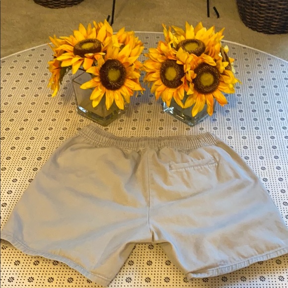 21 Men XSmall light gray shorts - Picture 2 of 3